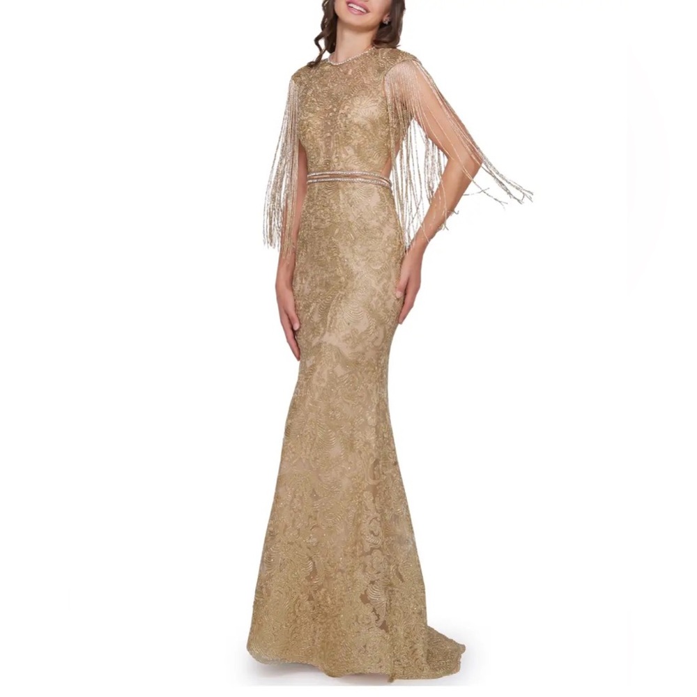 Mac Duggal Metallic Crewneck Beaded Fringe-Sleeve Open-Back Trumpet Gown size 0